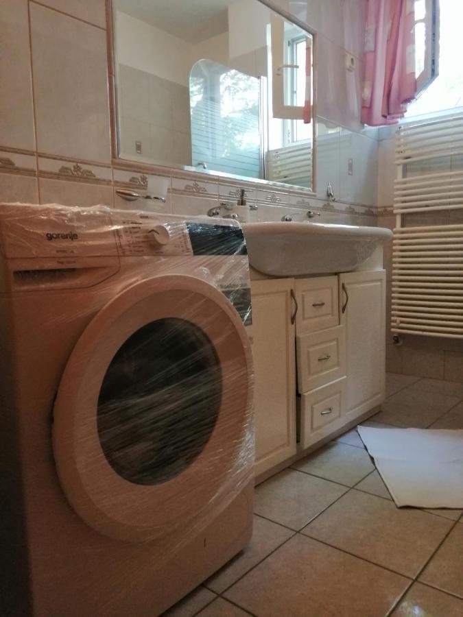 Lara Apartman Дебрецен Екстер'єр фото
